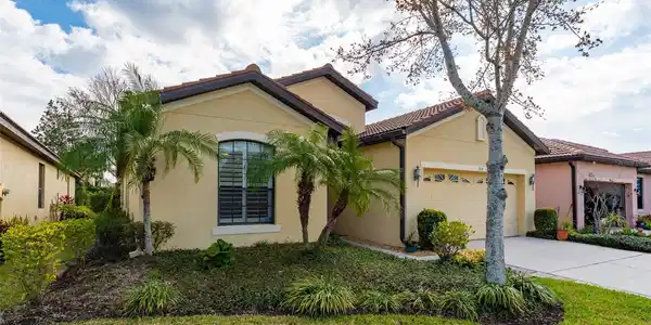 304 SILVER FALLS DRIVE