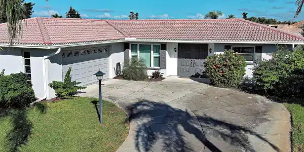7 OLD TRAIL ROAD
