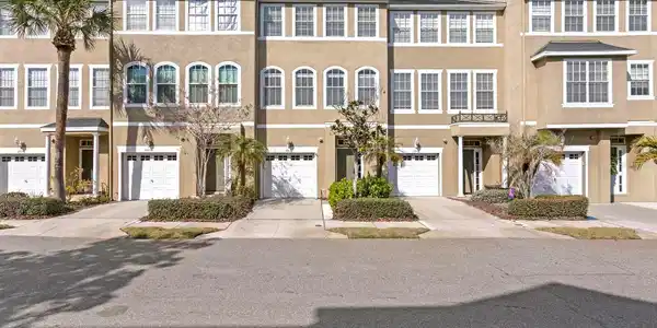 2917 BAYSHORE POINTE DRIVE