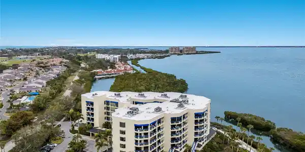 2120 HARBOURSIDE DRIVE