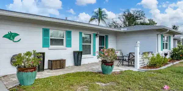 40 CRESTVIEW DRIVE
