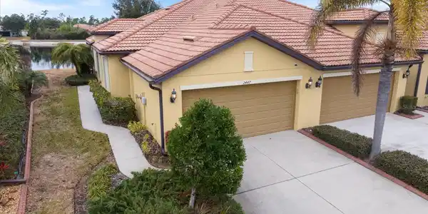 2447 DAISY DRIVE