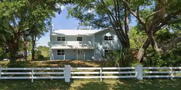 916 BAYSHORE DRIVE