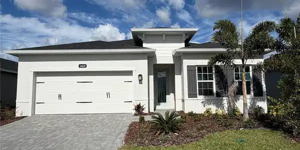 16425 QUEEN PALM DRIVE