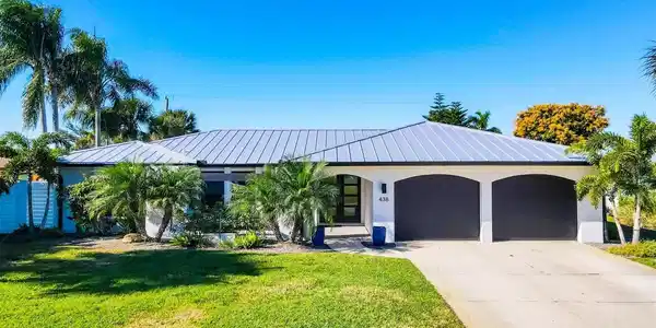 438 W GATE DRIVE