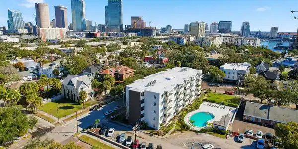 406 W AZEELE STREET