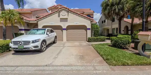 10482 SAINT TROPEZ PLACE