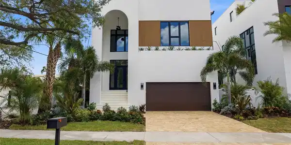 130 ADRIATIC AVENUE