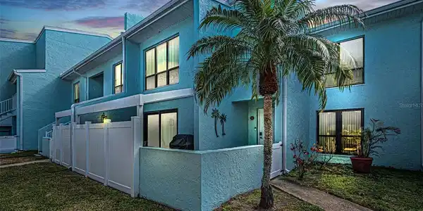 1 WINDRUSH BOULEVARD