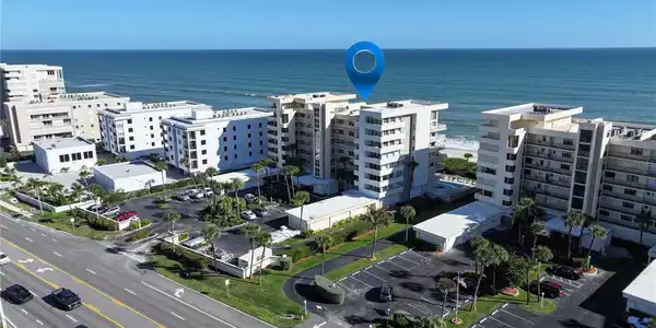2727 N HIGHWAY A1A