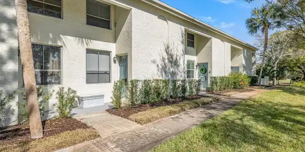 4311 LA VERA COURT