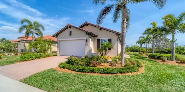 10301 CROOKED CREEK DRIVE