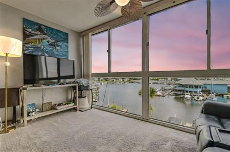 4939 FLORAMAR TERRACE