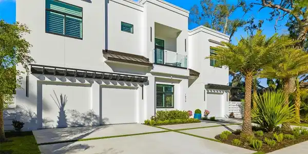 1879 HIBISCUS STREET