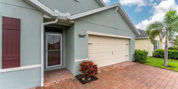 Image 4 Image 4
