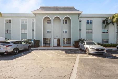 1706 BELLEAIR FOREST DRIVE