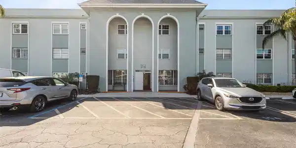 1706 BELLEAIR FOREST DRIVE