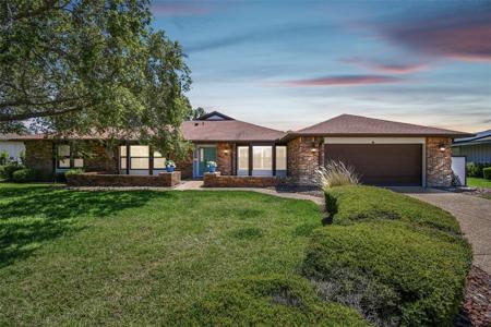 3117 LAKESIDE CIRCLE