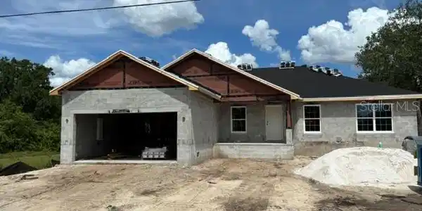 404 PARAMARIBO STREET