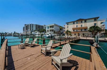 479 E SHORE DR