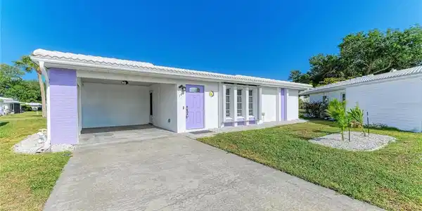 140 CIRCLEWOOD DRIVE