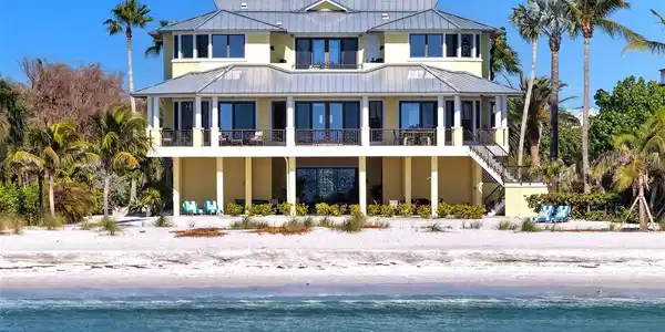 6477 GULFSIDE ROAD