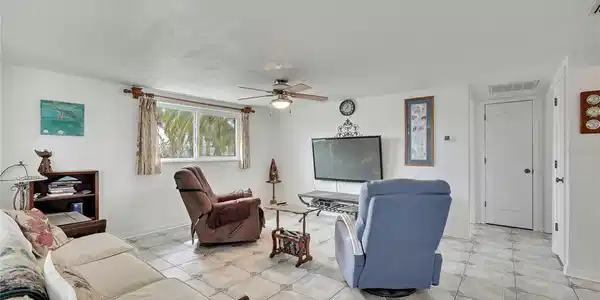 Image 4 Image 4