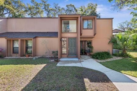 8 OAKMONT COURT
