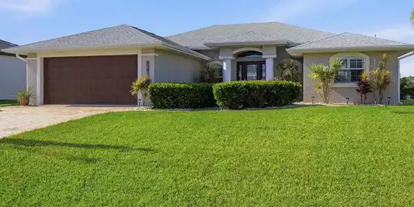 15738 APPLEWHITE CIRCLE