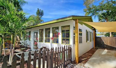 965 42ND STREET
