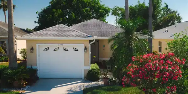 2511 LANTANA LANE