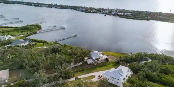 1990 BAYSHORE DRIVE