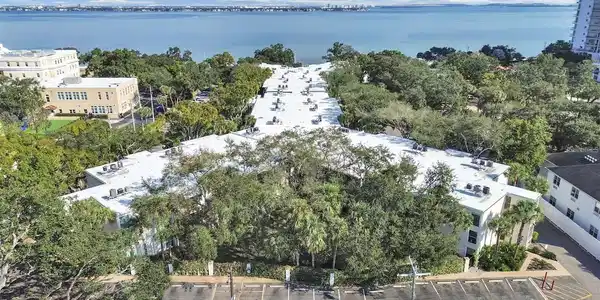 3325 BAYSHORE BOULEVARD