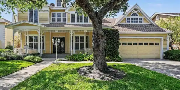 833 MARCO DRIVE NE