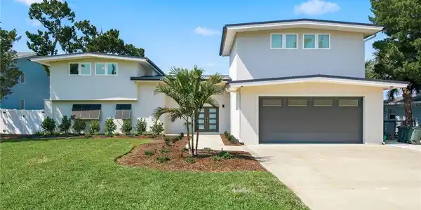 915 BAYSHORE DRIVE