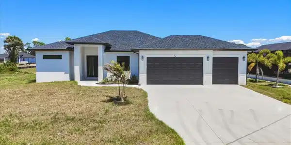 72 TEE VIEW ROAD