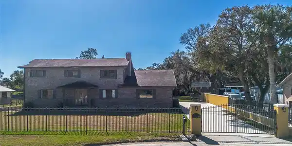 330 SANCHEZ AVENUE