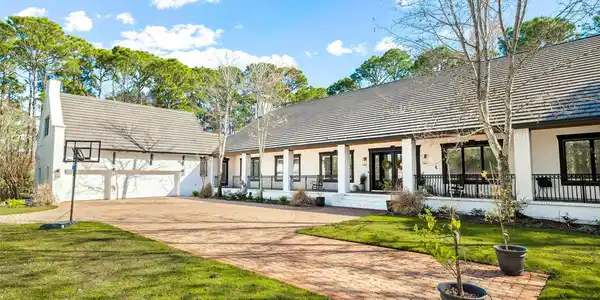 410 WINDJAMMER COURT