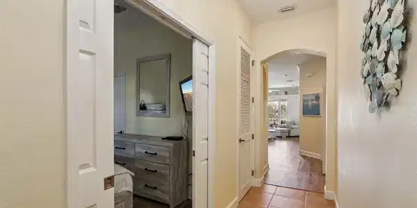 Image 4 Image 4
