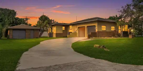 1356 YACHT CLUB DRIVE