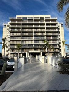 500 N OSCEOLA AVENUE