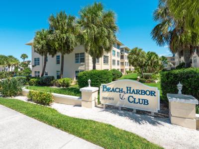3802 GULF OF MEXICO DRIVE