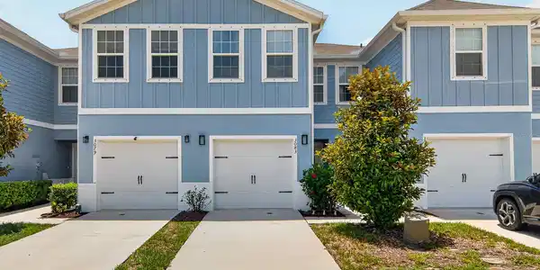 3083 VICTORIA INLET DRIVE