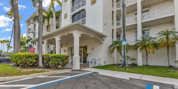 200 HARBOR WALK DRIVE