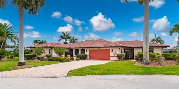 950 LASSINO COURT