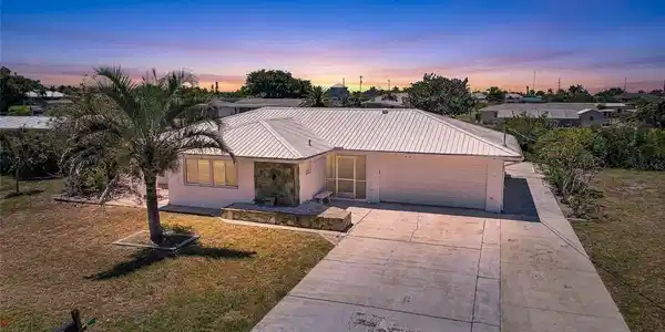 21452 HIGGS DRIVE