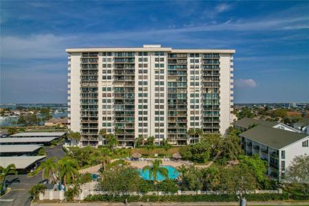 400 ISLAND WAY