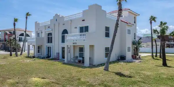 3072 OCEAN SHORE BOULEVARD