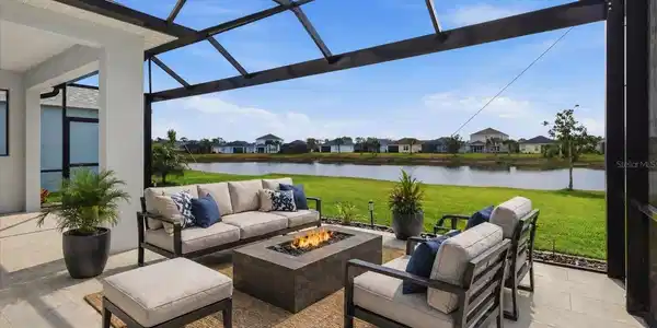 10429 CROOKED CREEK COURT