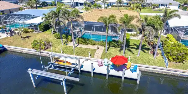 471 CAPRI ISLES COURT